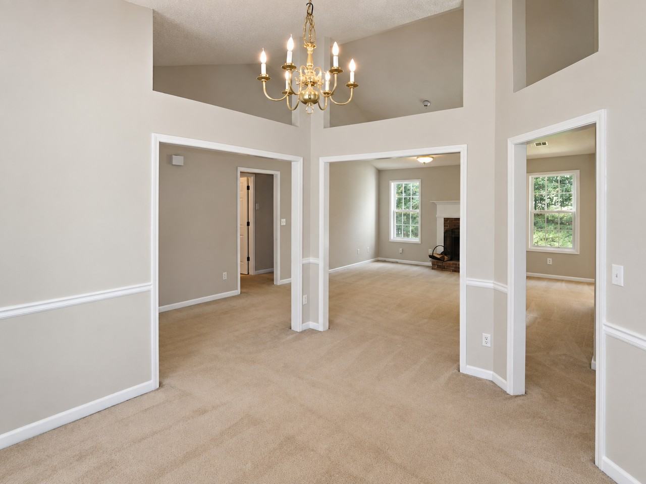 227 Westwind Dr #1 - Photo 4 of 16