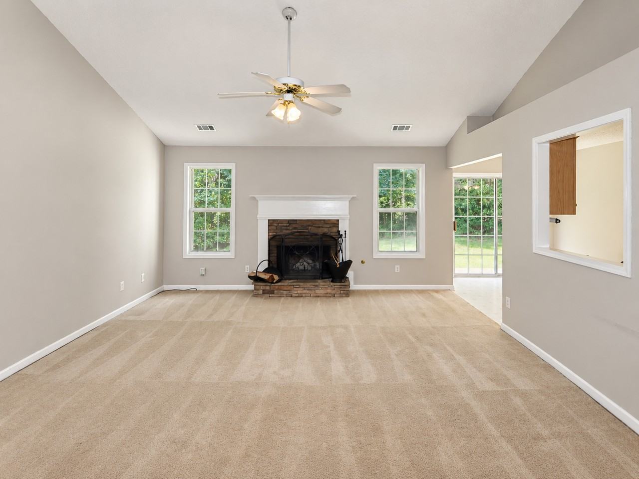 227 Westwind Dr #1 - Photo 5 of 16