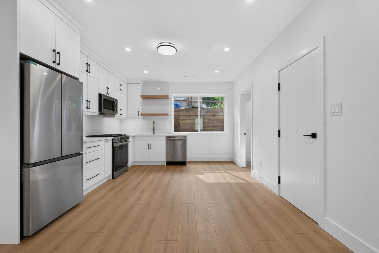 6 Kirknewton Road - Photo 4 of 32
