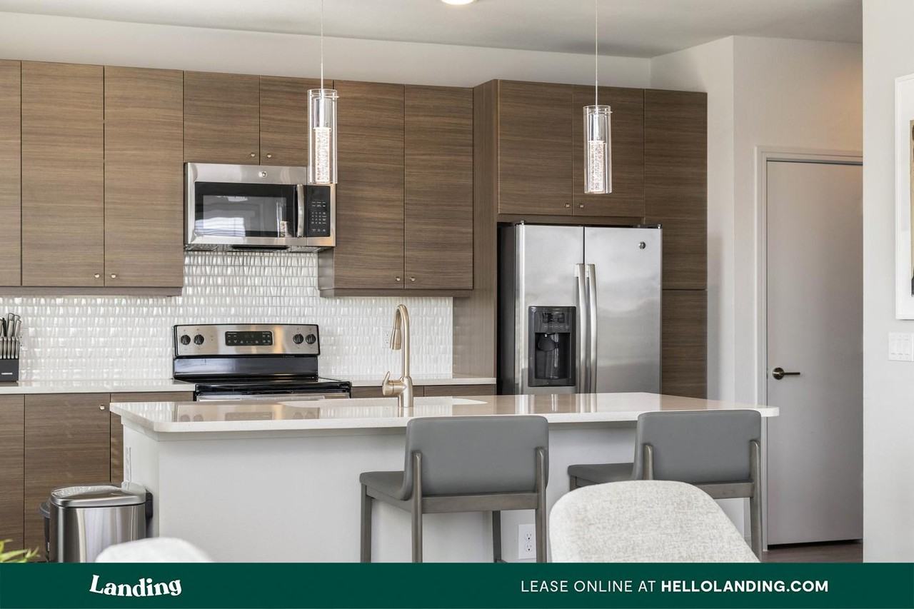 205 Foster Ave #505 - Photo 4 of 7