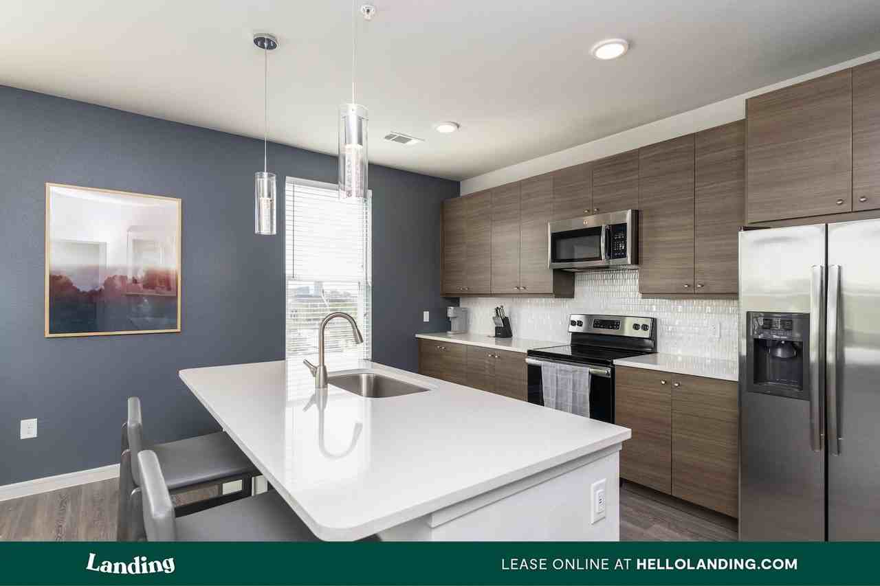 205 Foster Ave #505 - Photo 5 of 7