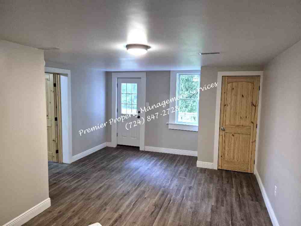 3304 N 32nd Ave #1 - Photo 3 of 27