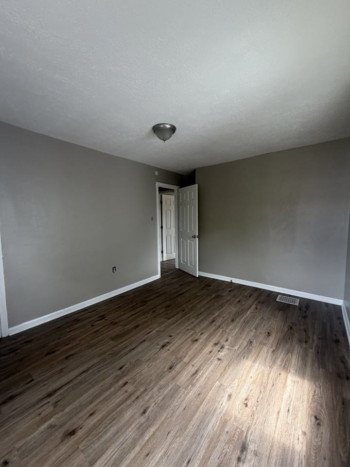 1529 4th Ave #1 - Photo 7 of 10