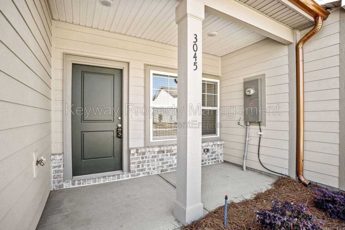 712 Bronze Way - Photo 4 of 20