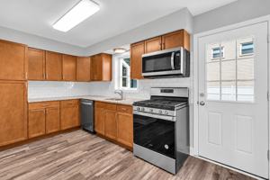 featured image of 6B Diamond Dr