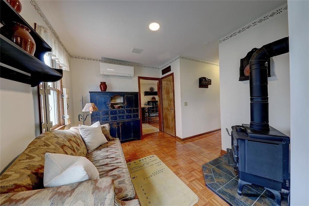 86 Washington St - Photo 5 of 14