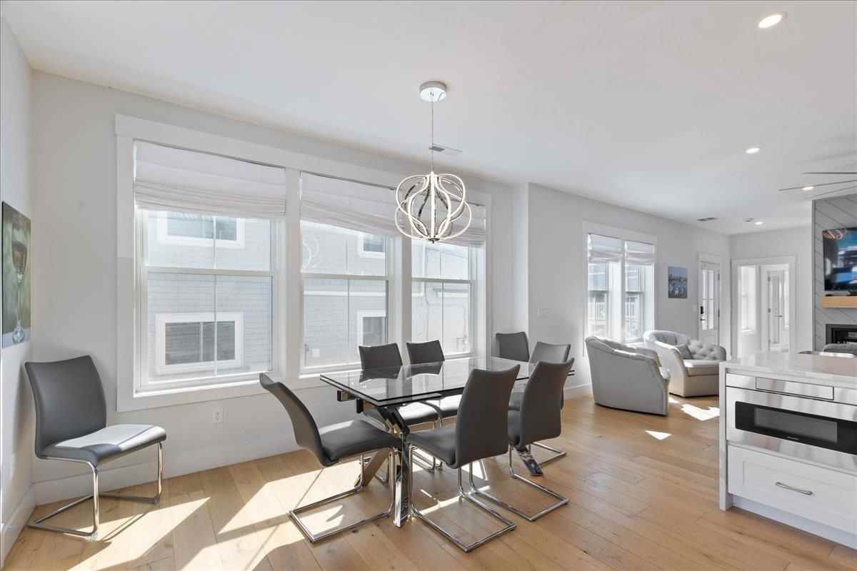 220 N End Blvd ##2 - Photo 7 of 48