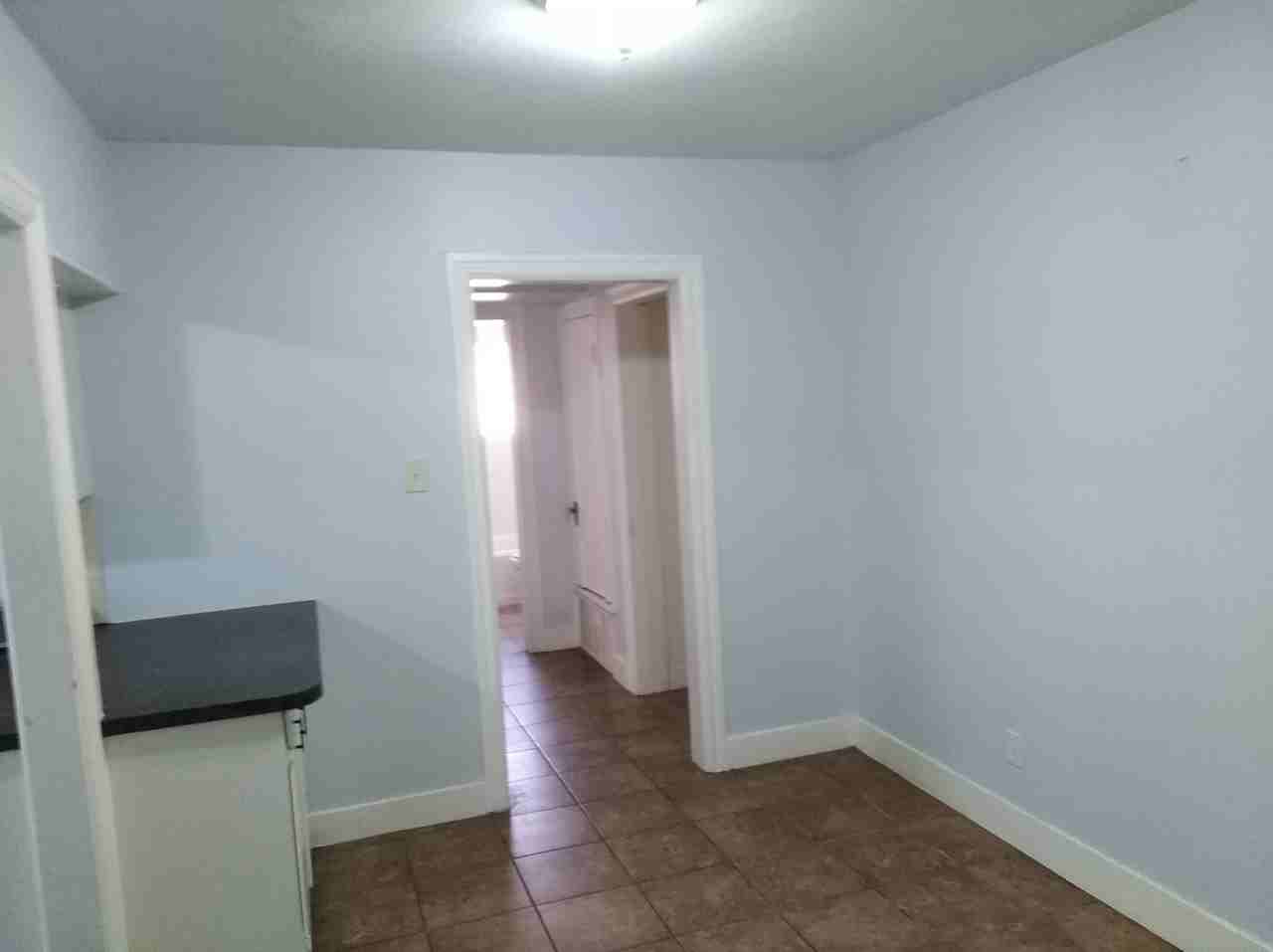 736 South Fannin Avenue #A - Photo 7 of 14