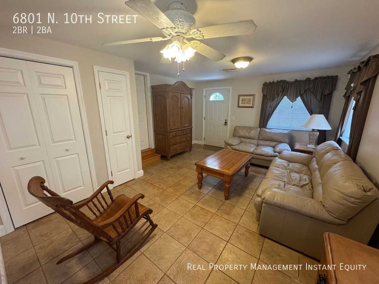 6801 N 10th St - Photo 4 of 21