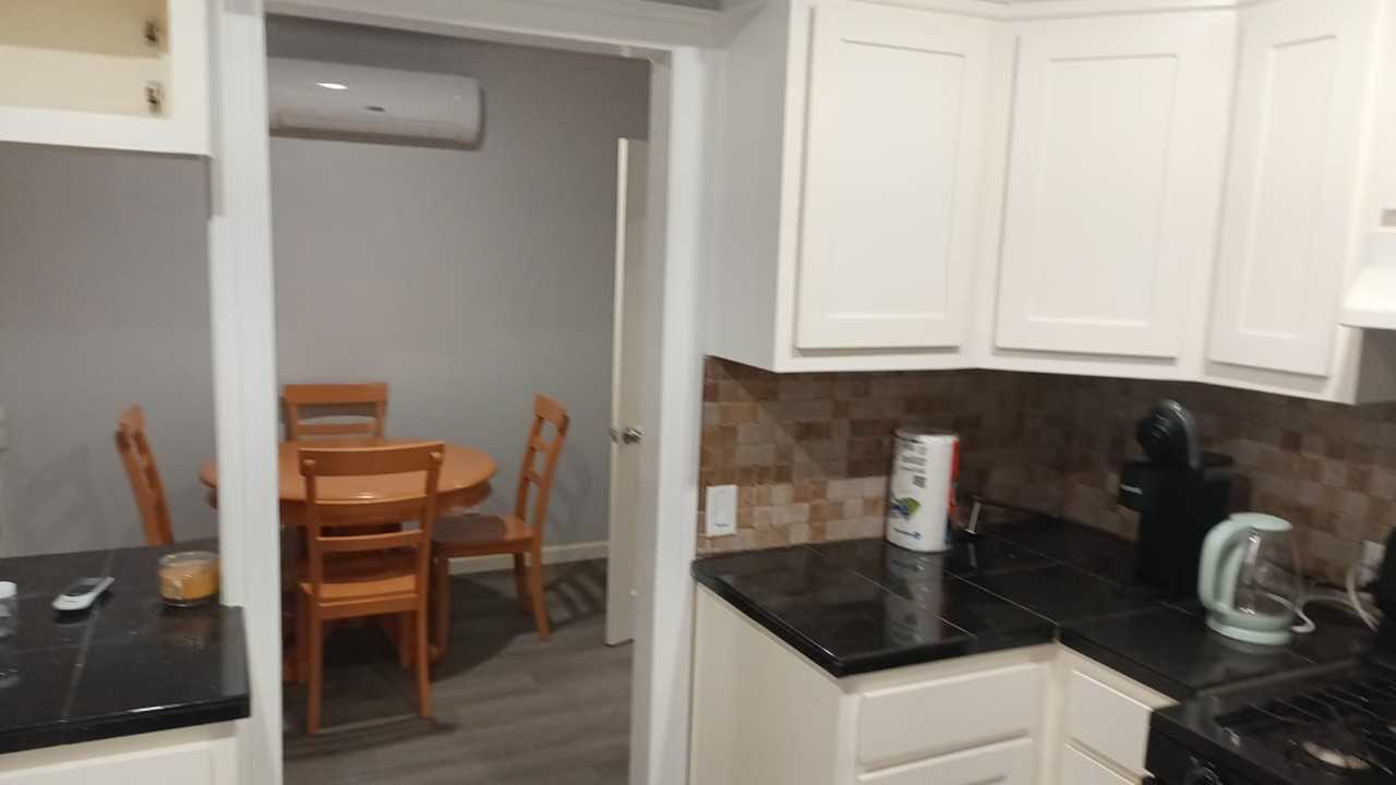 736 South Fannin Avenue #C - Photo 2 of 16