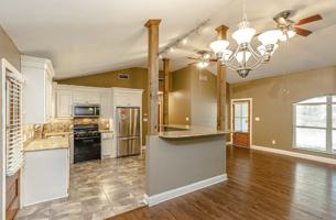 featured image of 4309 Forest Park Dr