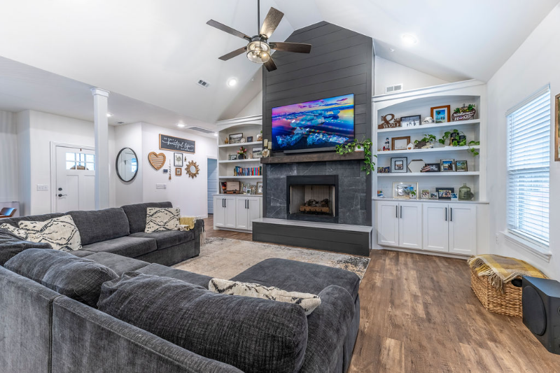 7350 Charlotte Ave - Photo 2 of 20