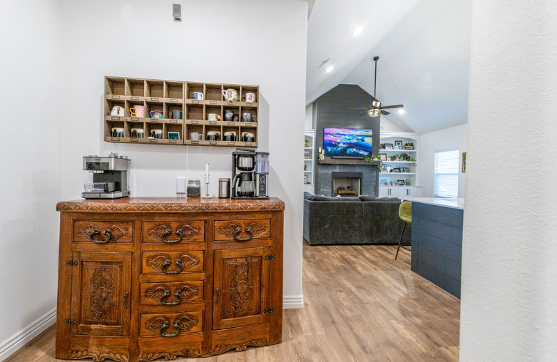7350 Charlotte Ave - Photo 5 of 20