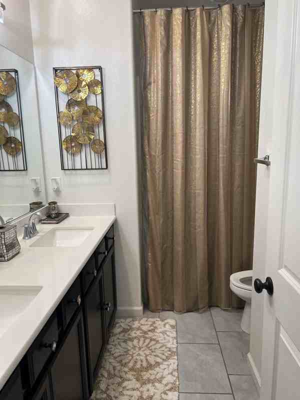 2118 Iberian Ct - Photo 5 of 8