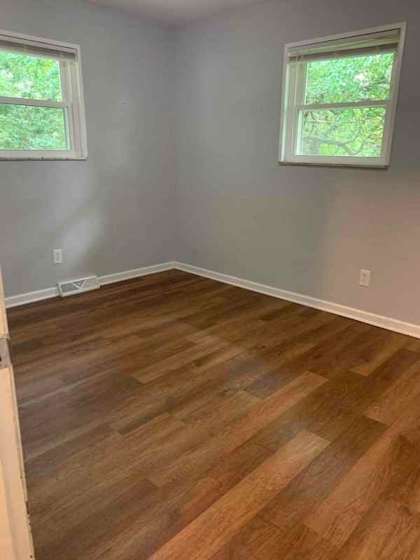 185 E Home St #B - Photo 6 of 9