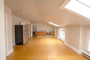 featured image of 52 Carleton St #4
