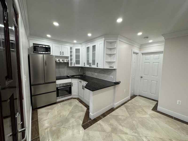 164-37 Killarney St - Photo 2 of 12