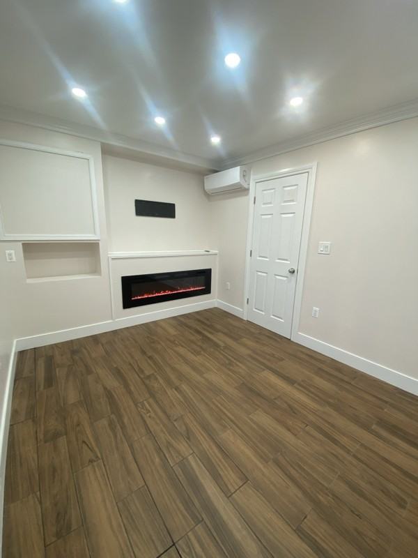 164-37 Killarney St - Photo 7 of 12