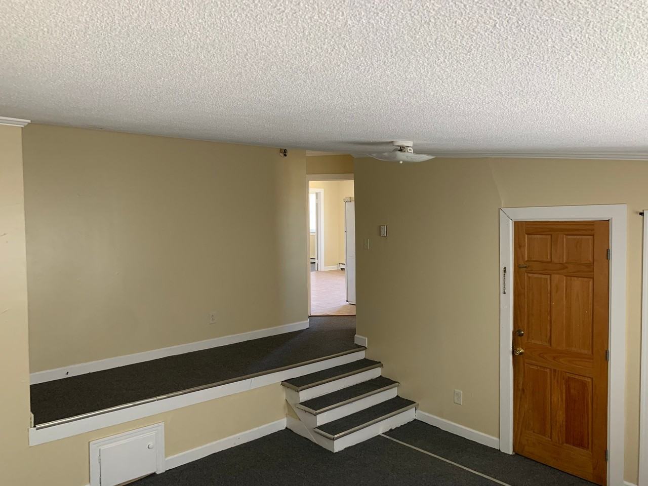 208 S Watts St #1 - Photo 6 of 7