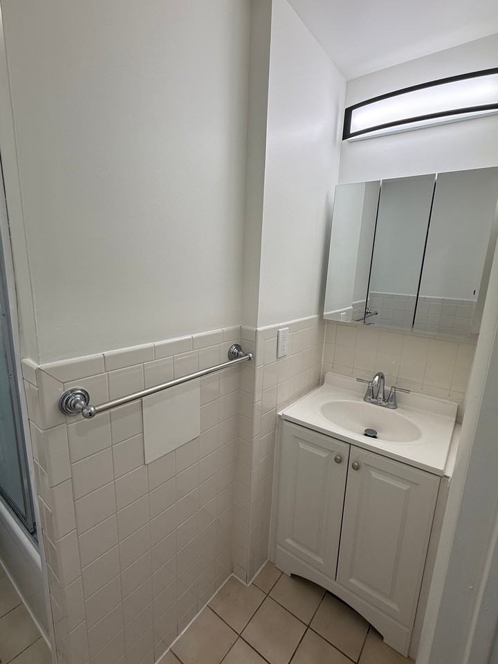 252 Park Ave #3 - Photo 4 of 11