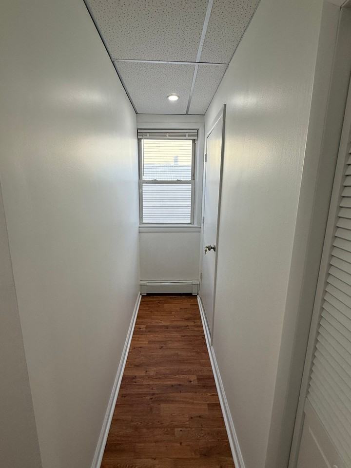 252 Park Ave #3 - Photo 5 of 11