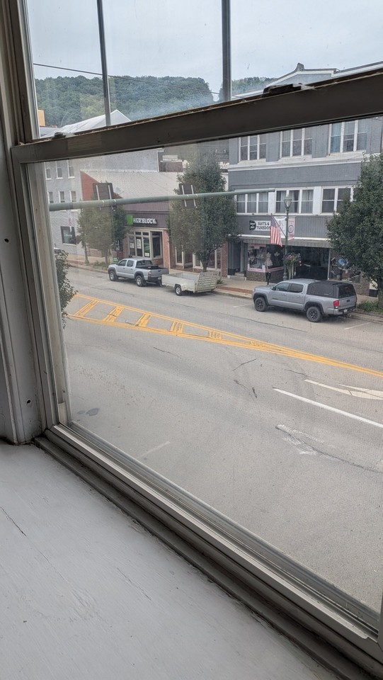 117 Market St - Photo 3 of 16