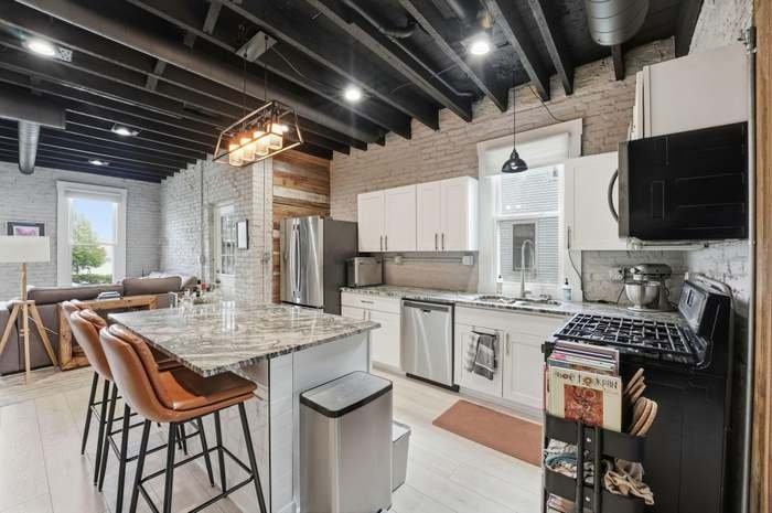 1155 E Rich St - Photo 4 of 13
