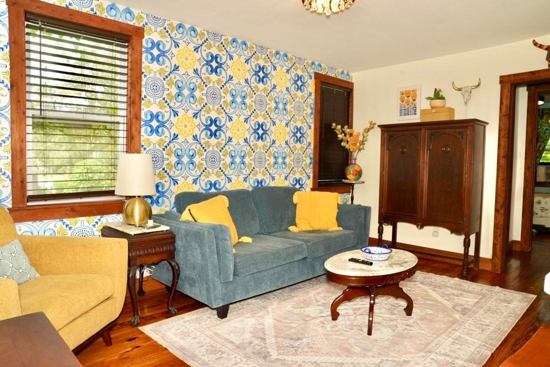 2739 College St #2 - Photo 6 of 19