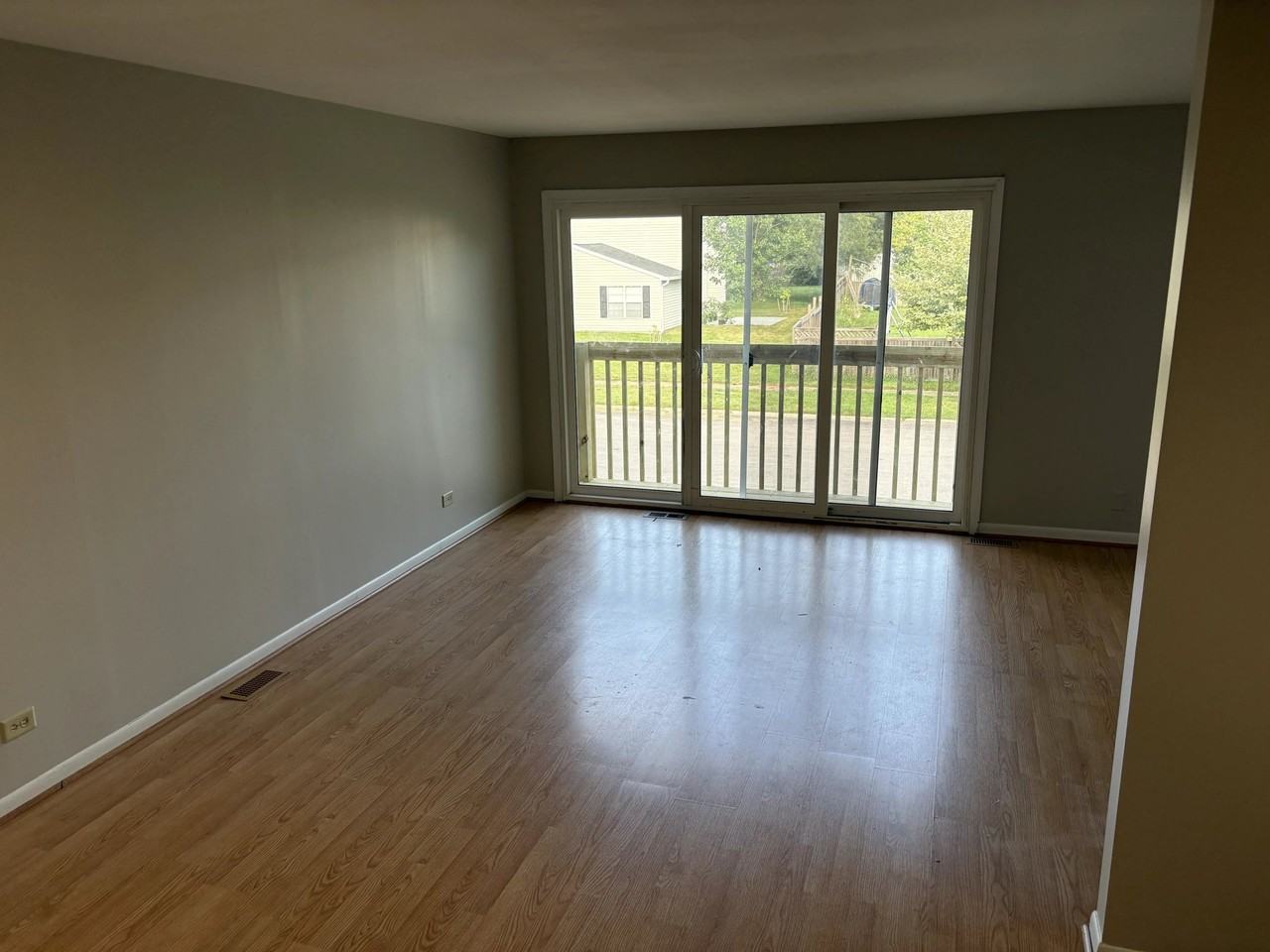 277 Navajo Dr