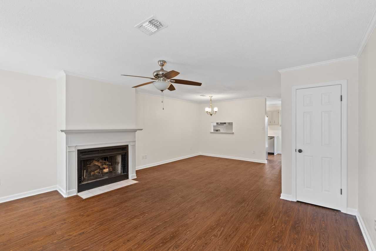 2018 Briar Ct - Photo 4 of 14