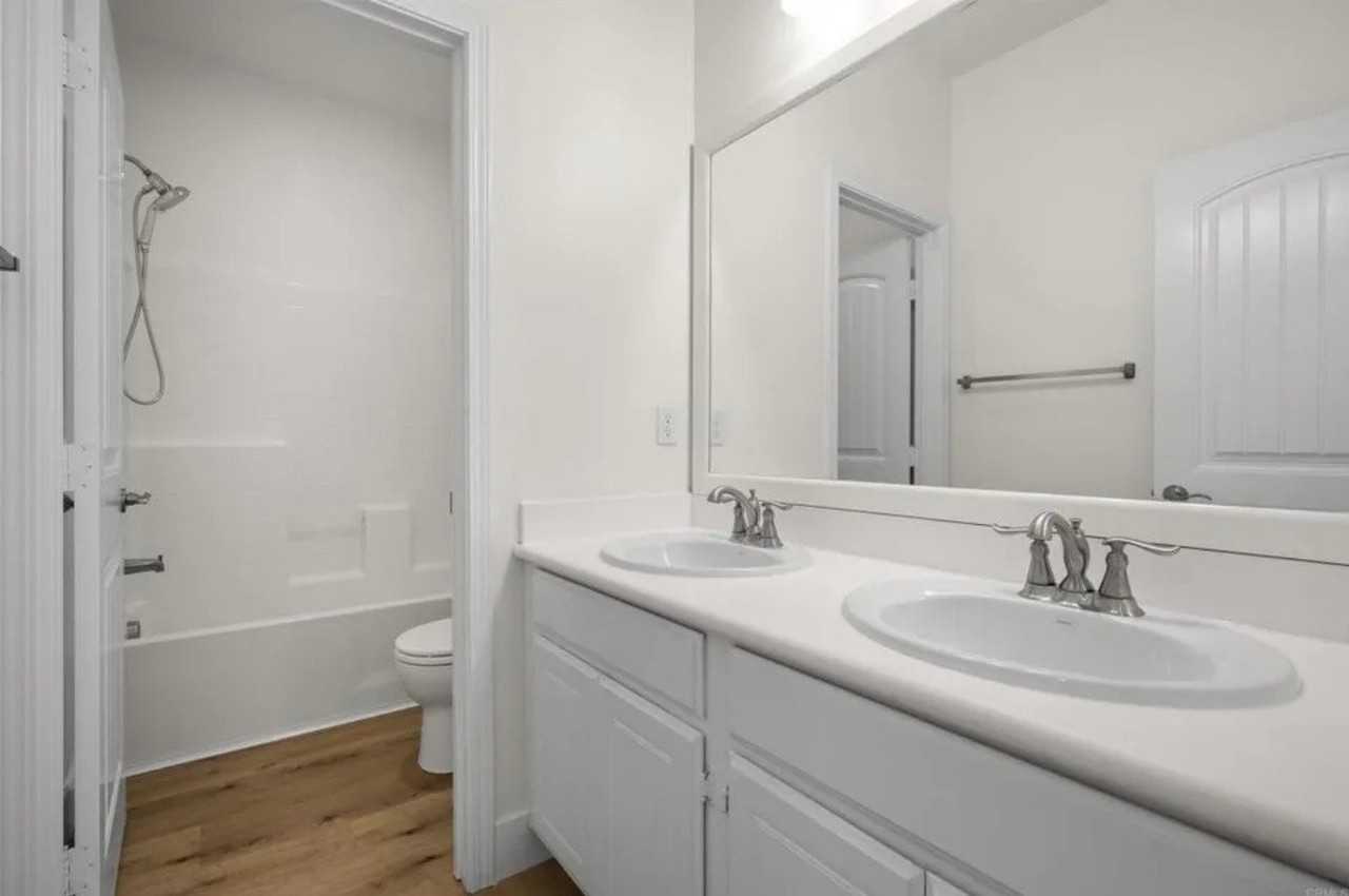 1304 Keck Rd - Photo 4 of 13