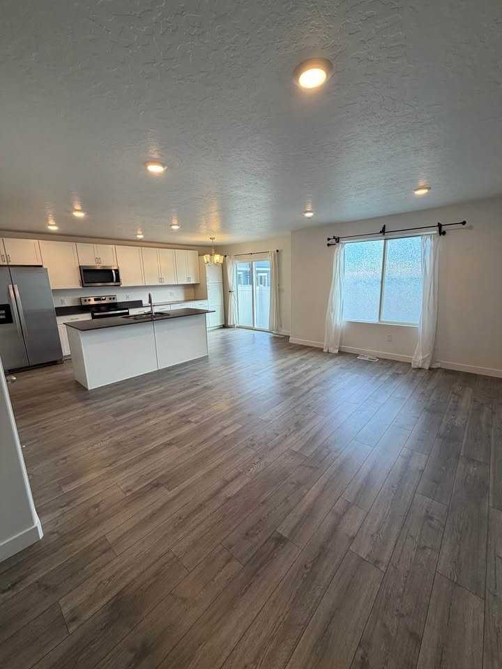 3989 W Corn Patch Ave - Photo 2 of 17