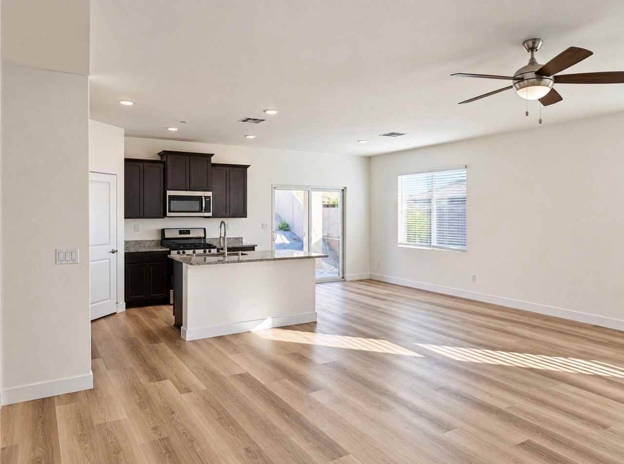 16835 Desert Star St - Photo 2 of 15