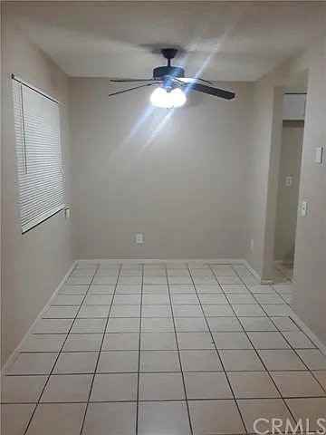 9240 Date St #3C - Photo 4 of 11