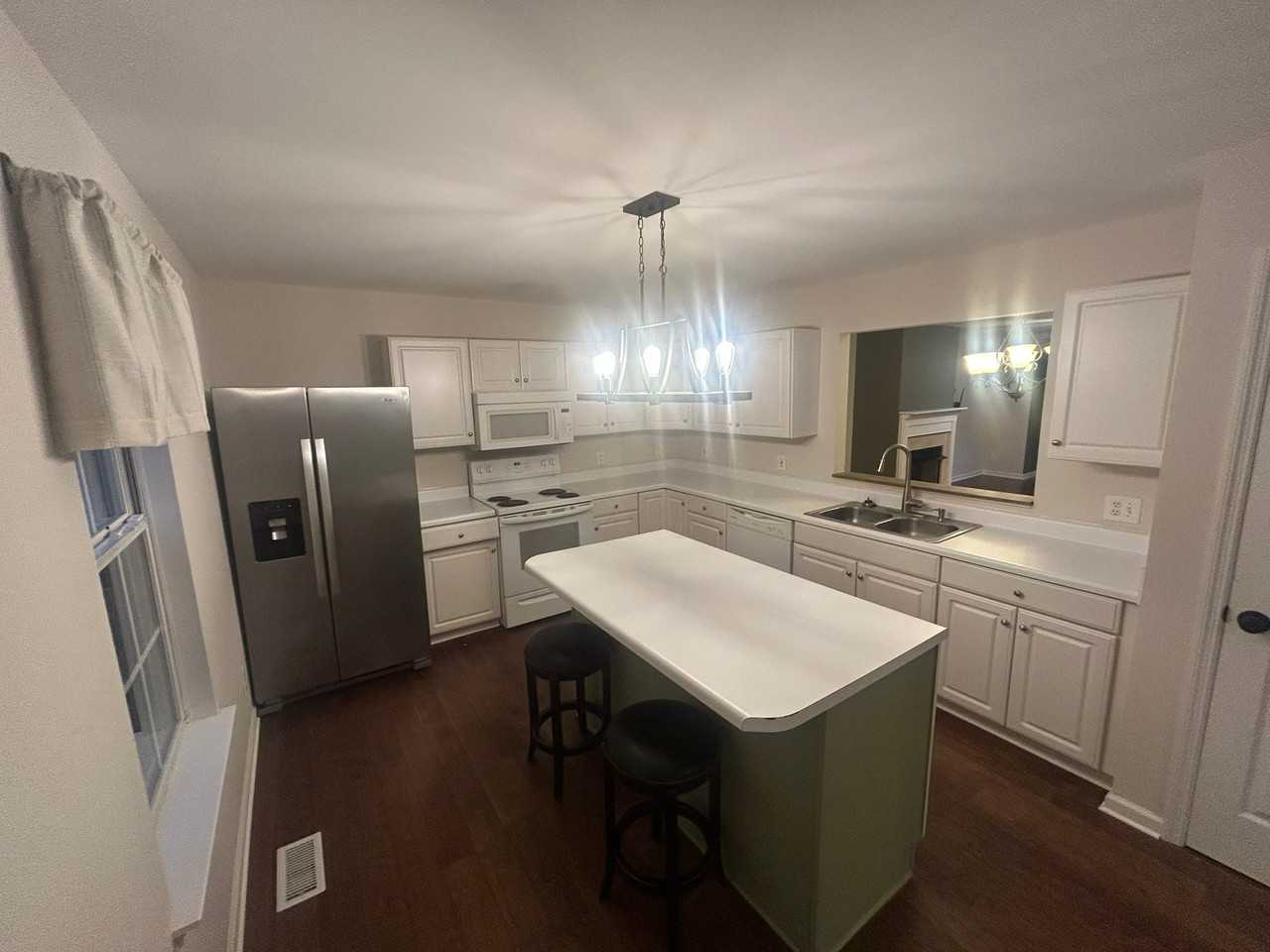510 Huntington Ridge Dr - Photo 2 of 18