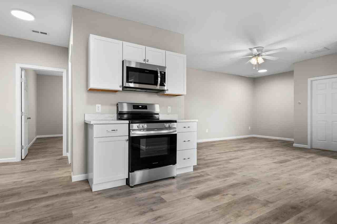 113 Temple St #C - Photo 3 of 11
