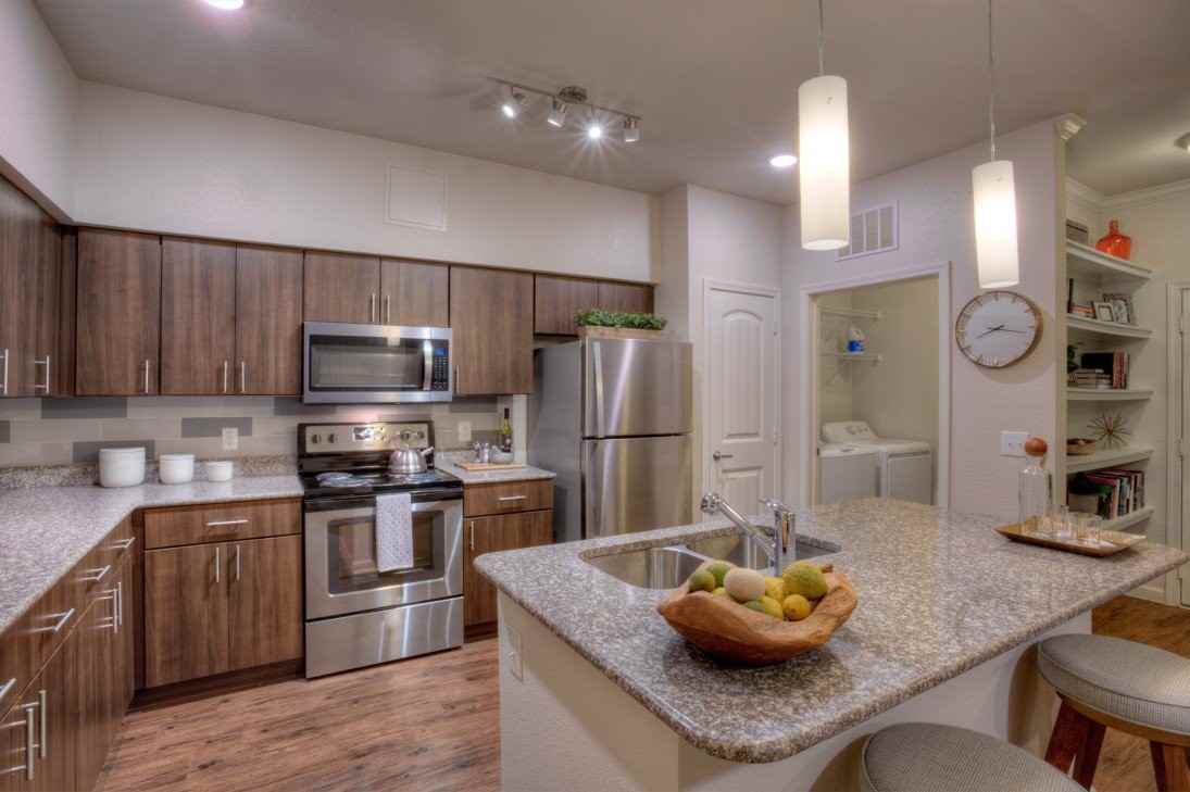 1200 Estancia Pkwy #1313 - Photo 3 of 9
