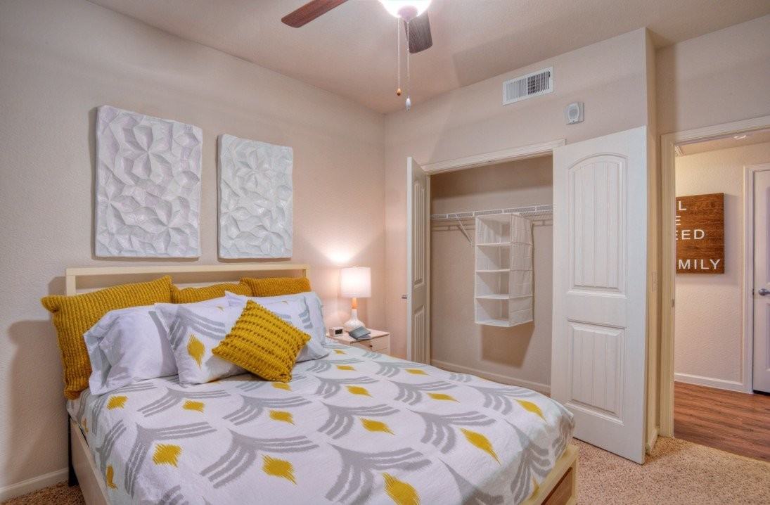1200 Estancia Pkwy #1313 - Photo 6 of 9
