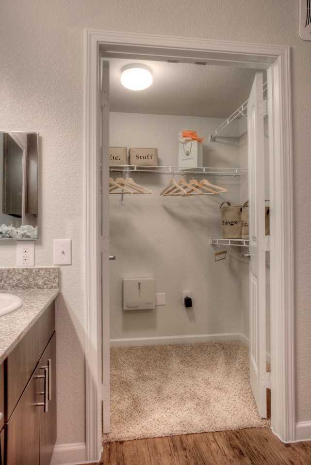 1200 Estancia Pkwy #1313 - Photo 7 of 9
