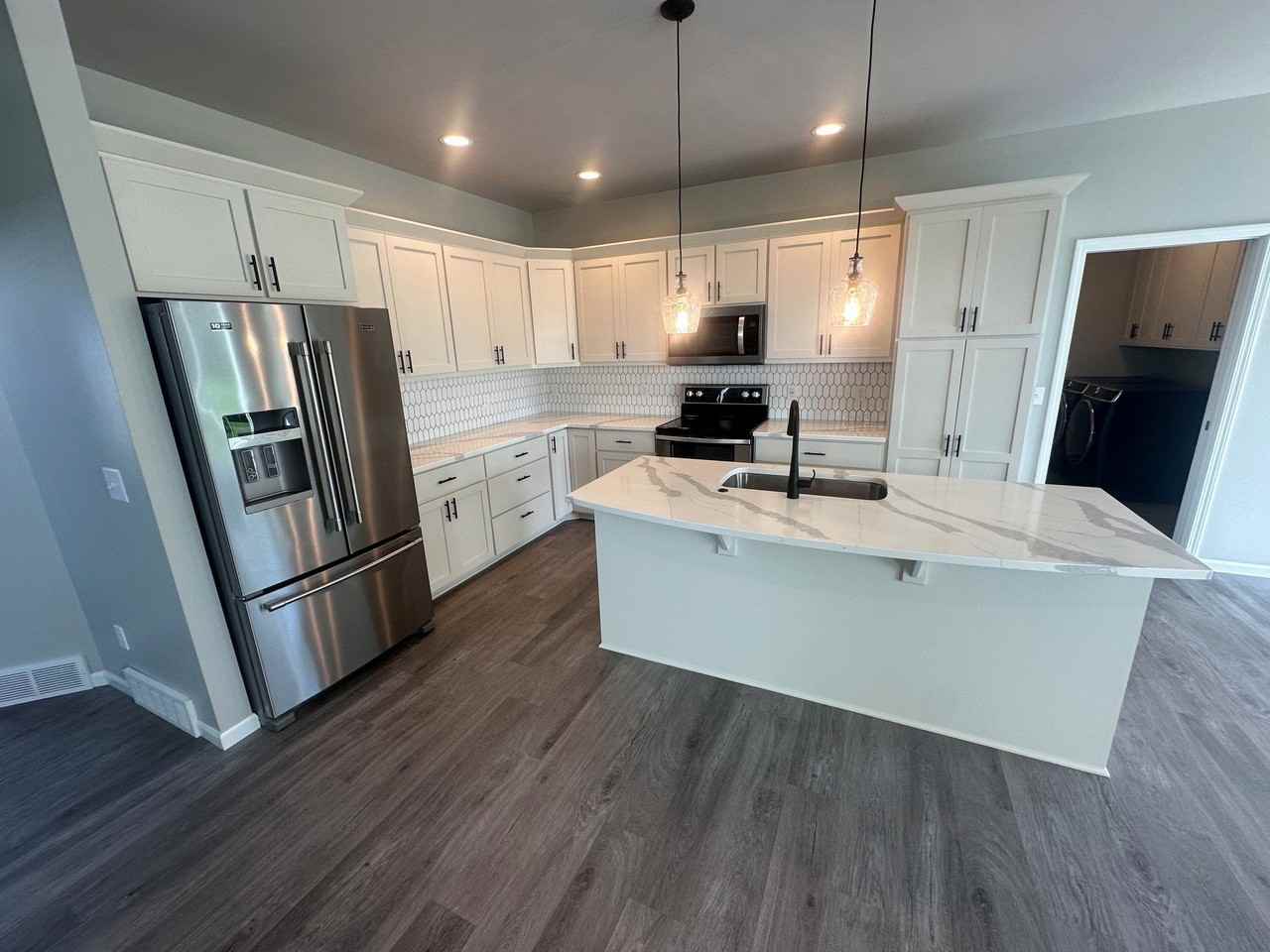 533 Redan Dr - Photo 5 of 18