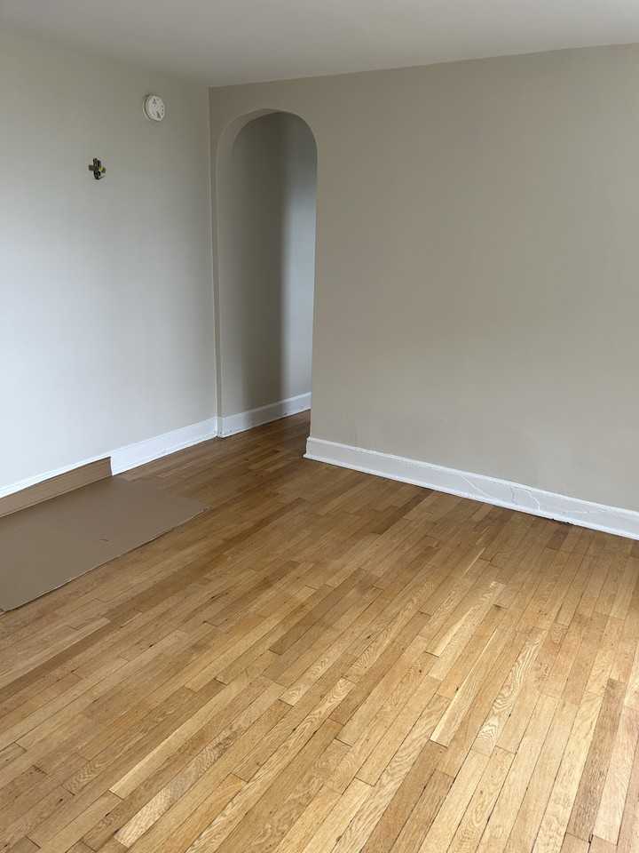 164 Hudson St #12 - Photo 7 of 9