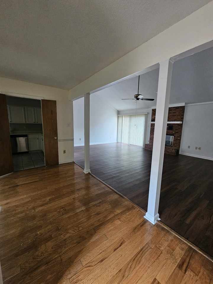 4944 Lions Gate Dr #NA - Photo 3 of 10