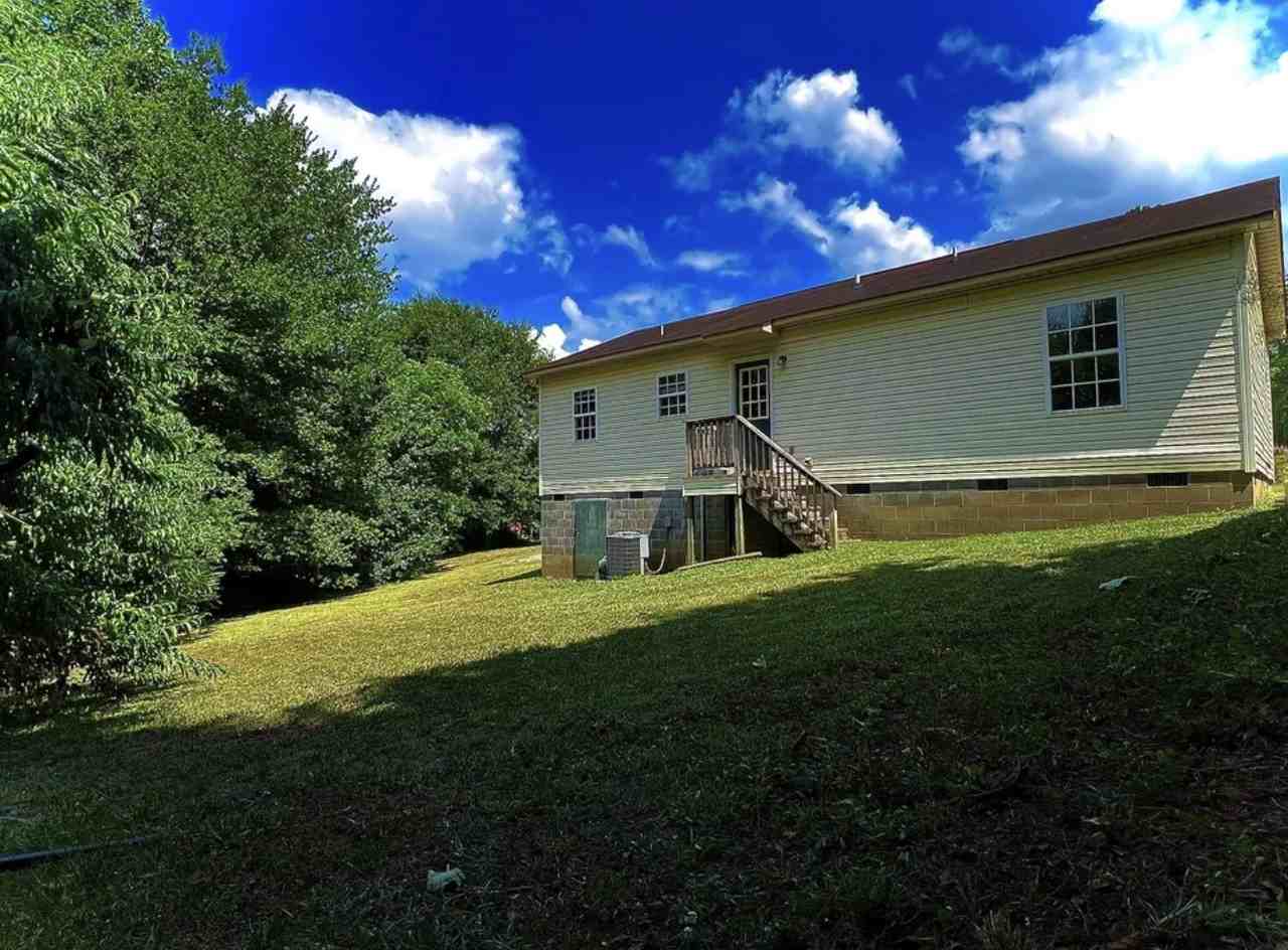 367 E Reedy Fork Rd #NA - Photo 3 of 40
