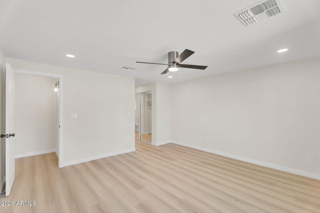 3545 E Friess Dr - Photo 5 of 14