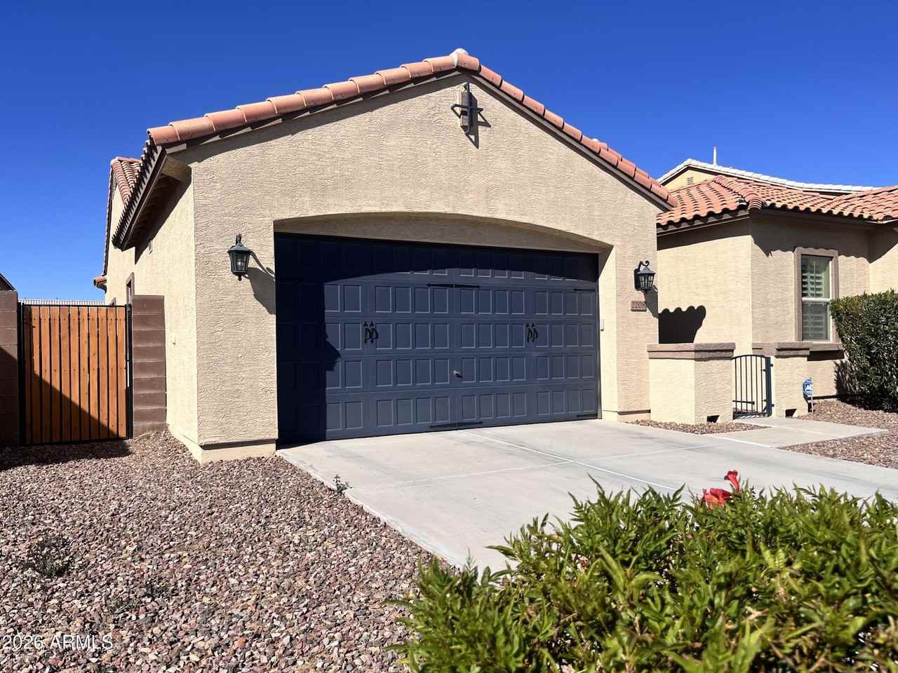 2208 E Indian Wells Dr - Photo 2 of 50