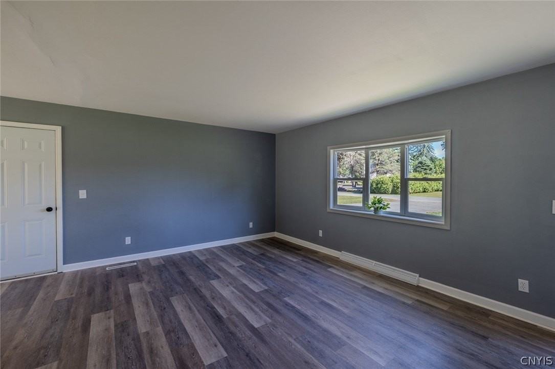 6453 Milles Dr - Photo 7 of 29