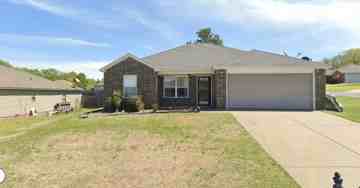 featured image of 3600 Breezy Cir