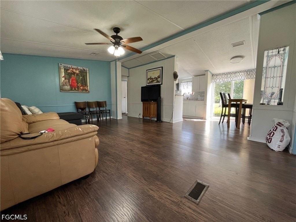 1170 Wildwood Ave - Photo 7 of 21