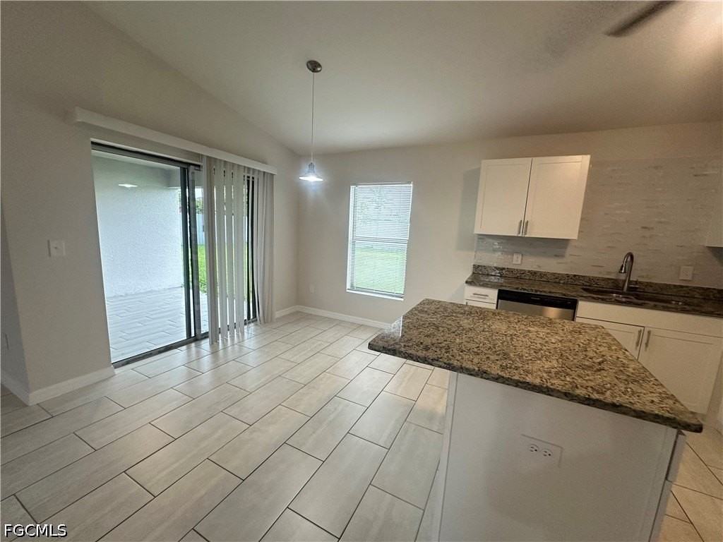2828 Sw 2nd Ln - Photo 5 of 14