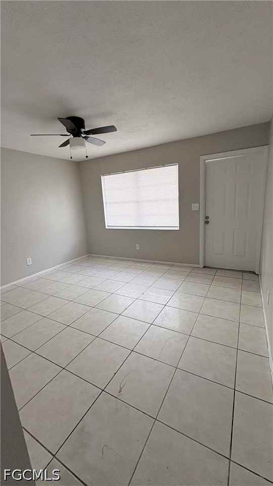 464 Carolina Ave - Photo 6 of 13